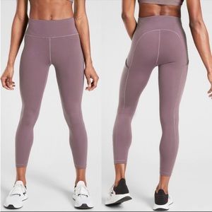 Athleta ultimate stash pocket tights 7/8
Size small